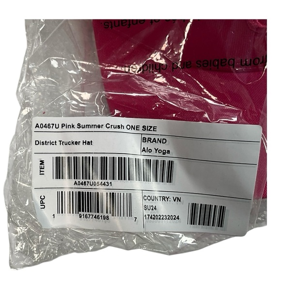 NWT Alo Yoga | District Trucker Hat‎ in Pink Summer Crush main image 5